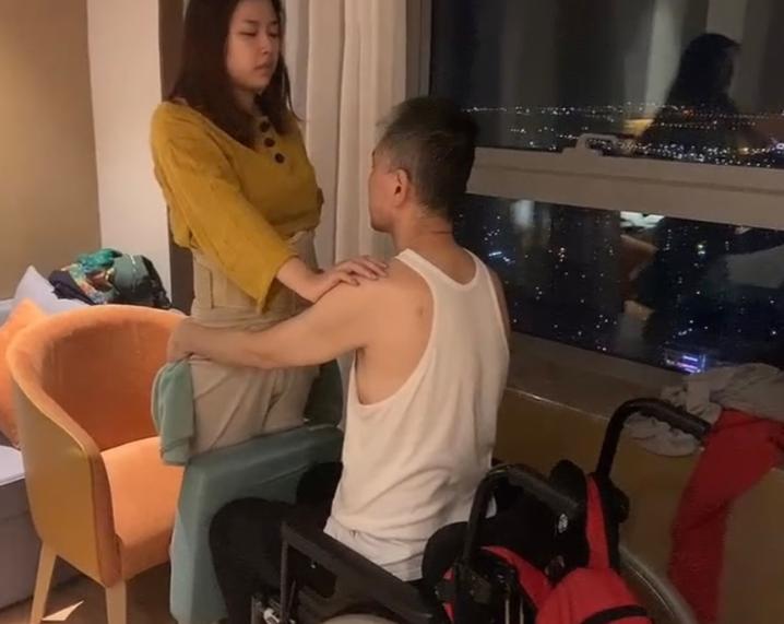 18岁妙龄少女车祸高位截瘫,车祸高位截瘫奇迹存活19年