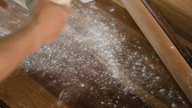 这么大的蟹粉灌汤包你吃过吗,用蟹粉烹制美味可口的蟹粉汤包