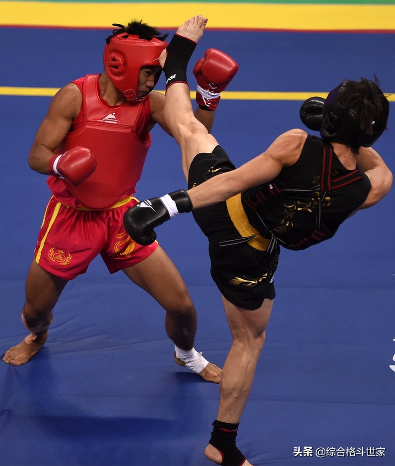 散打贴脸怎么打,散打实战实用打法