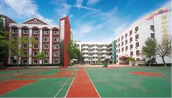 幼儿园到大学一共需要花多少钱,幼儿园到高中学费全免