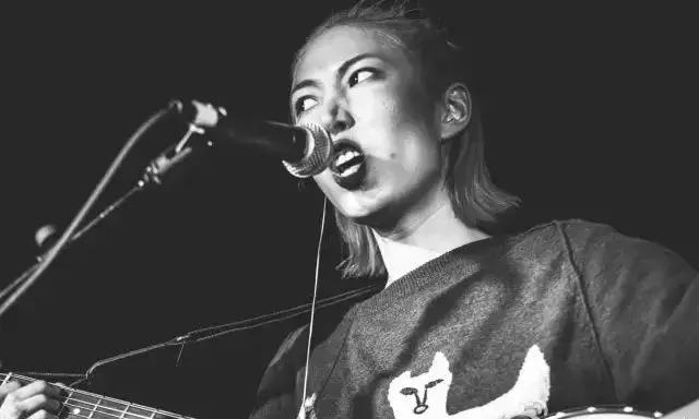 王若琳：这是一个“寻找自我的摩登故事”