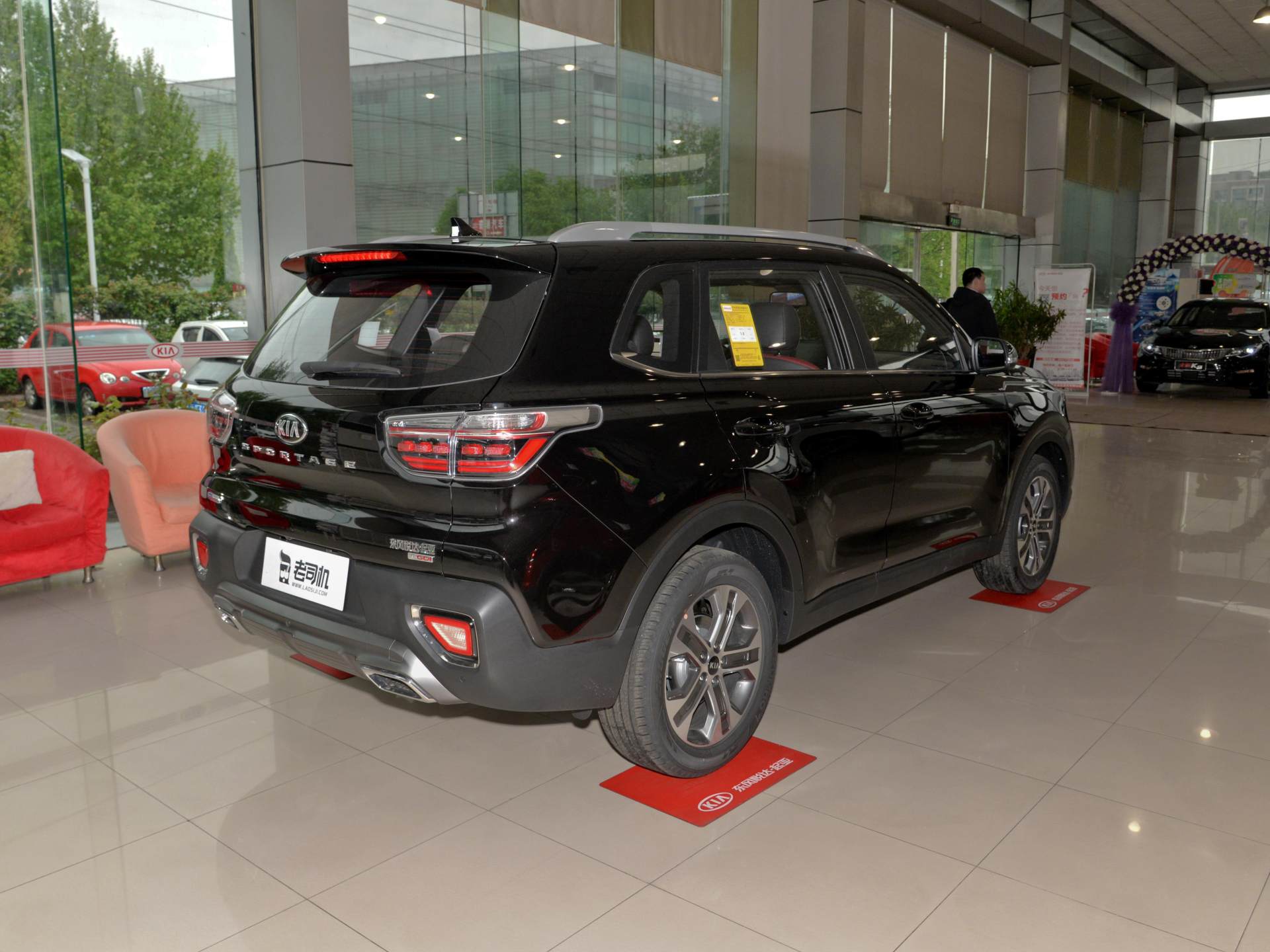 起亚奕跑多少钱一辆,合资起亚2019款