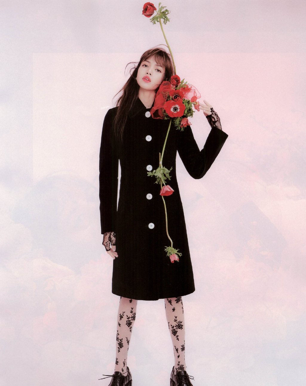 Lisa*服私**更新，穿拼接棒球服套装内搭条纹吊带，街头酷甜范儿