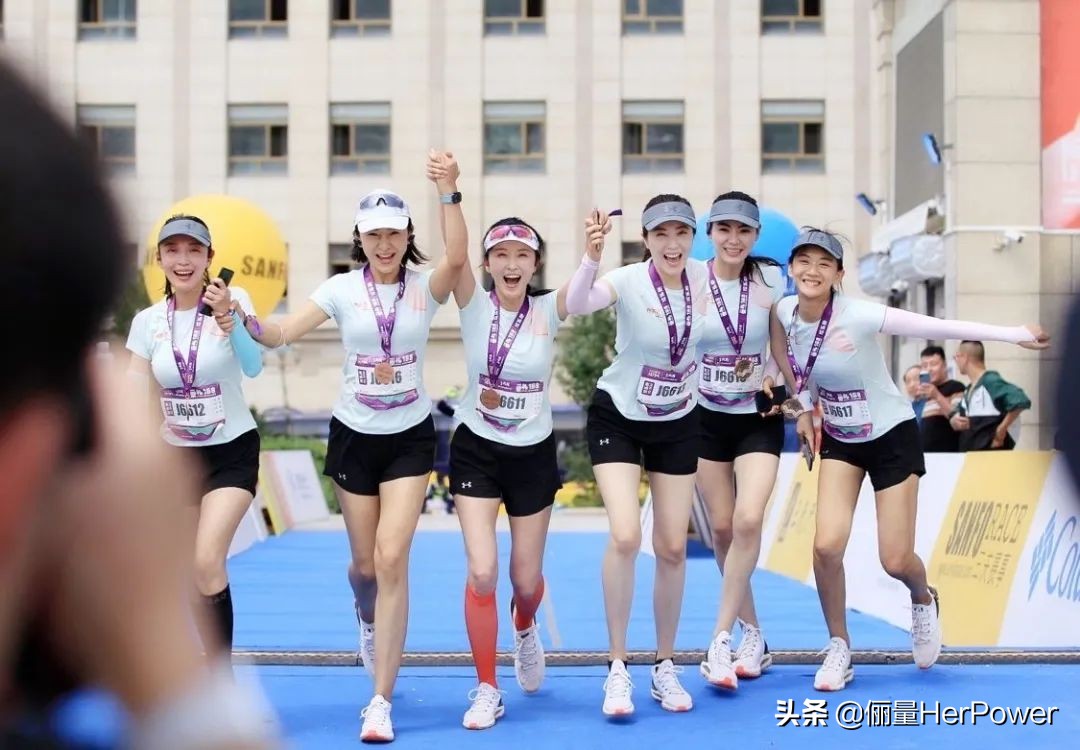 跑马拉松是怎么坚持下来的,普通人跑马拉松的害处