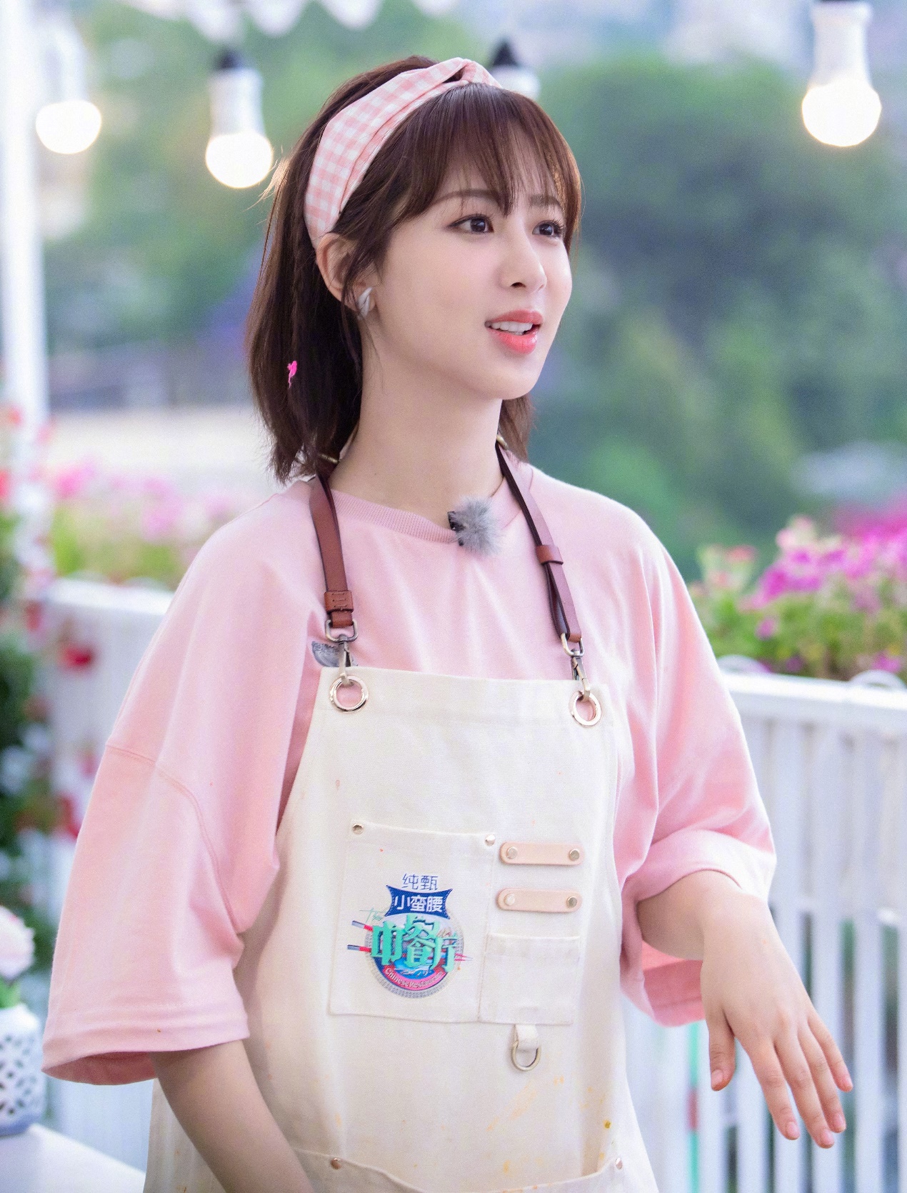 杨紫竹节,杨紫扎竹节编发活泼俏皮