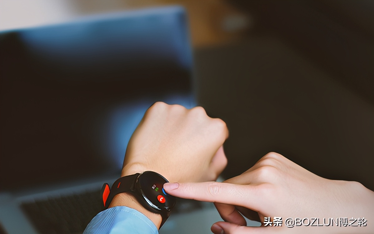 运动达人推荐运动手表,高端智能手表插卡上网运动