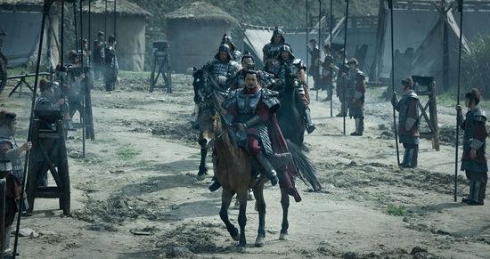 手握四国兵力的韩信，如果选择三足鼎立，最终结果会是怎样？