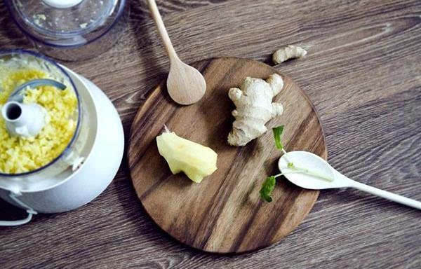 长期吃醋泡大蒜能美容吗,经常吃醋泡大蒜有什么好处和坏处