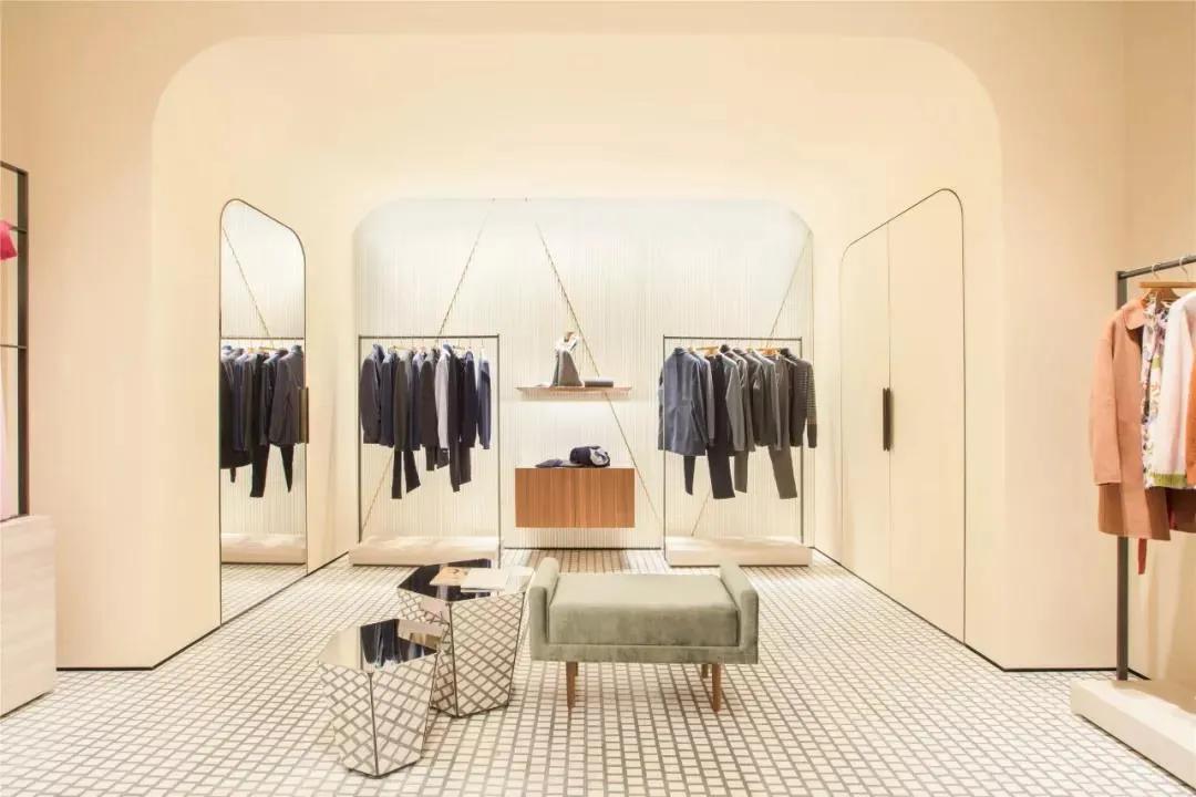 恒大足球场投资120亿哪里去了,恒大足球场投资120亿