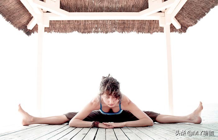 拒绝臀部变形，6个瑜伽体式每天5分钟，帮你塑造少女般紧致美臀
