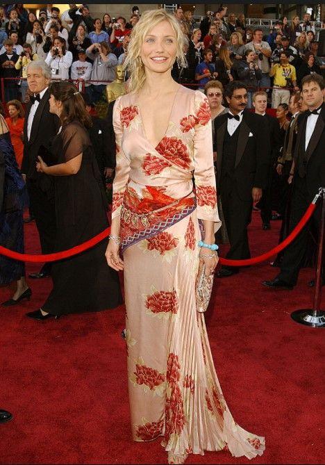 明星红毯那些奇葩礼服,盘点女明星的那些奇葩的衣服