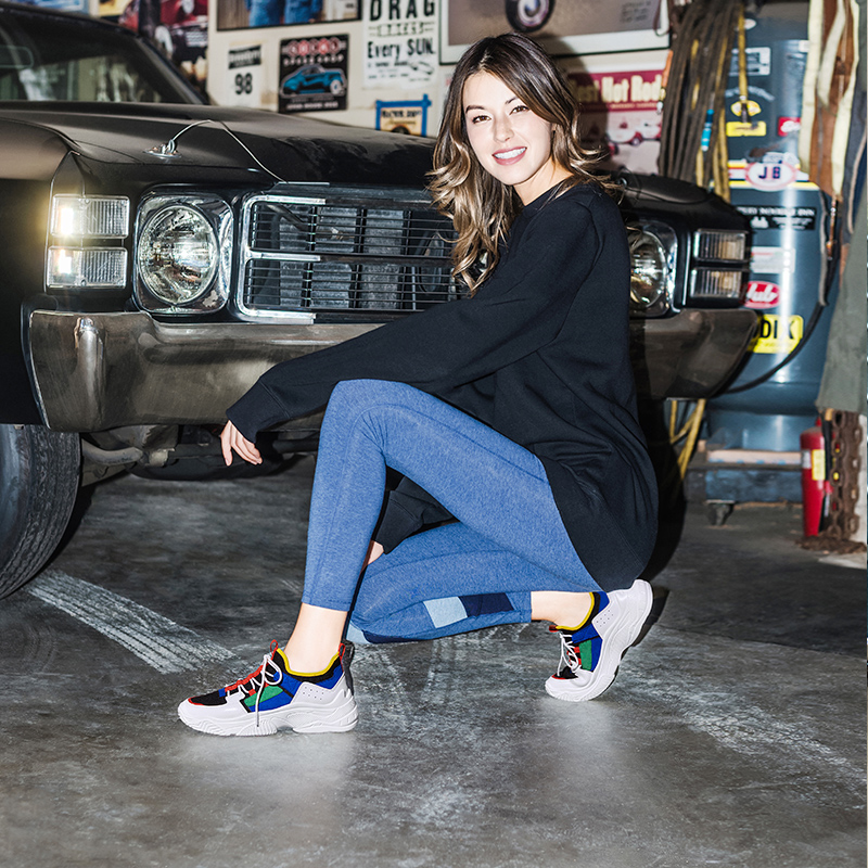 刘雯麦穗鞋,唐嫣刘雯马丁靴搭配图片