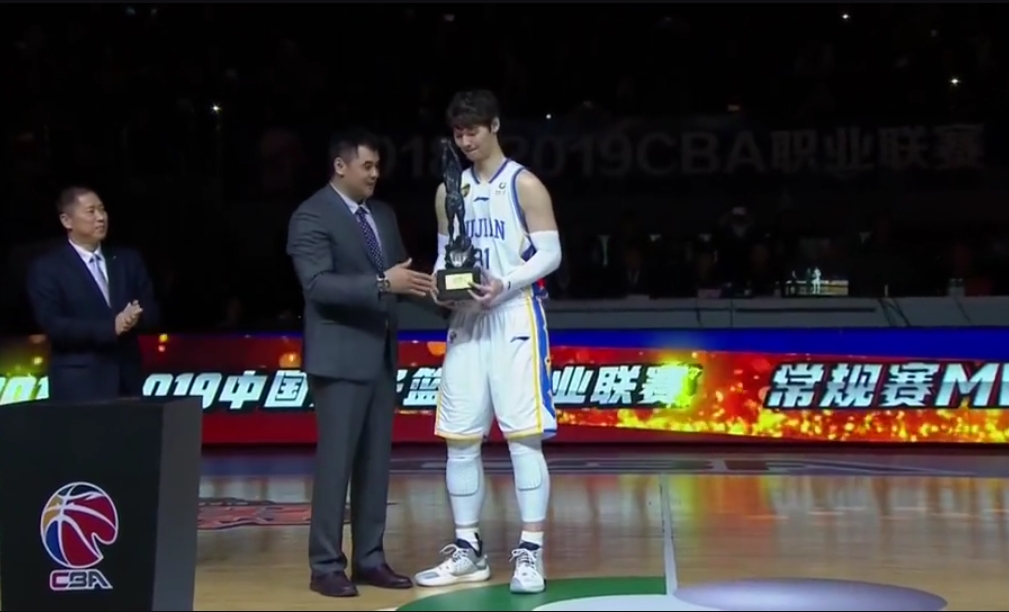 王哲林与刘玉栋谁的历史地位高,刘玉栋王哲林mvp