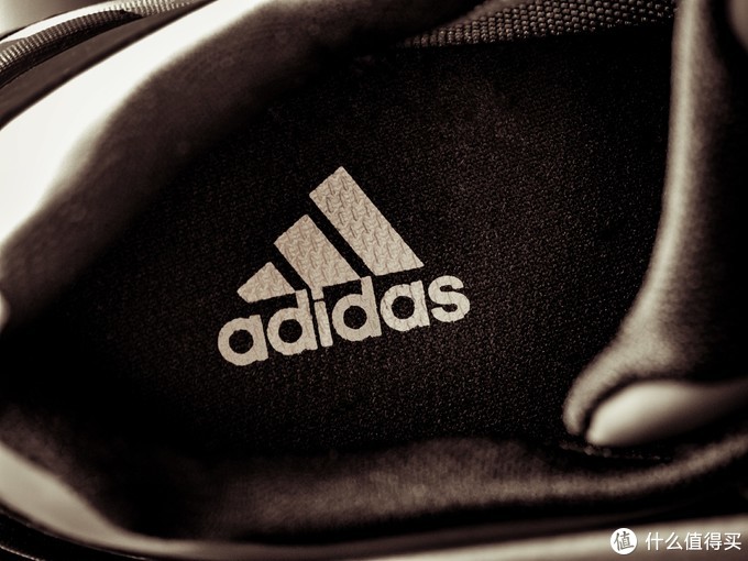 adidas阿迪达斯男子跑步鞋fy4320,阿迪达斯耐磨实战篮球鞋灰蓝开箱