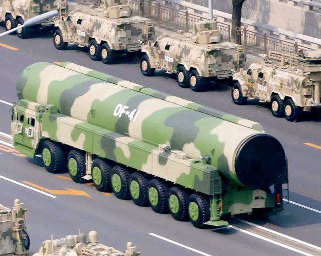 中国东风5c洲际核导弹威力有多大,大国之怒无坚不摧的洲际弹道导弹