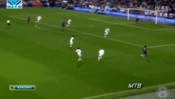 晃倒博阿滕gif恶搞,梅西晃倒博阿滕搞笑p图动画