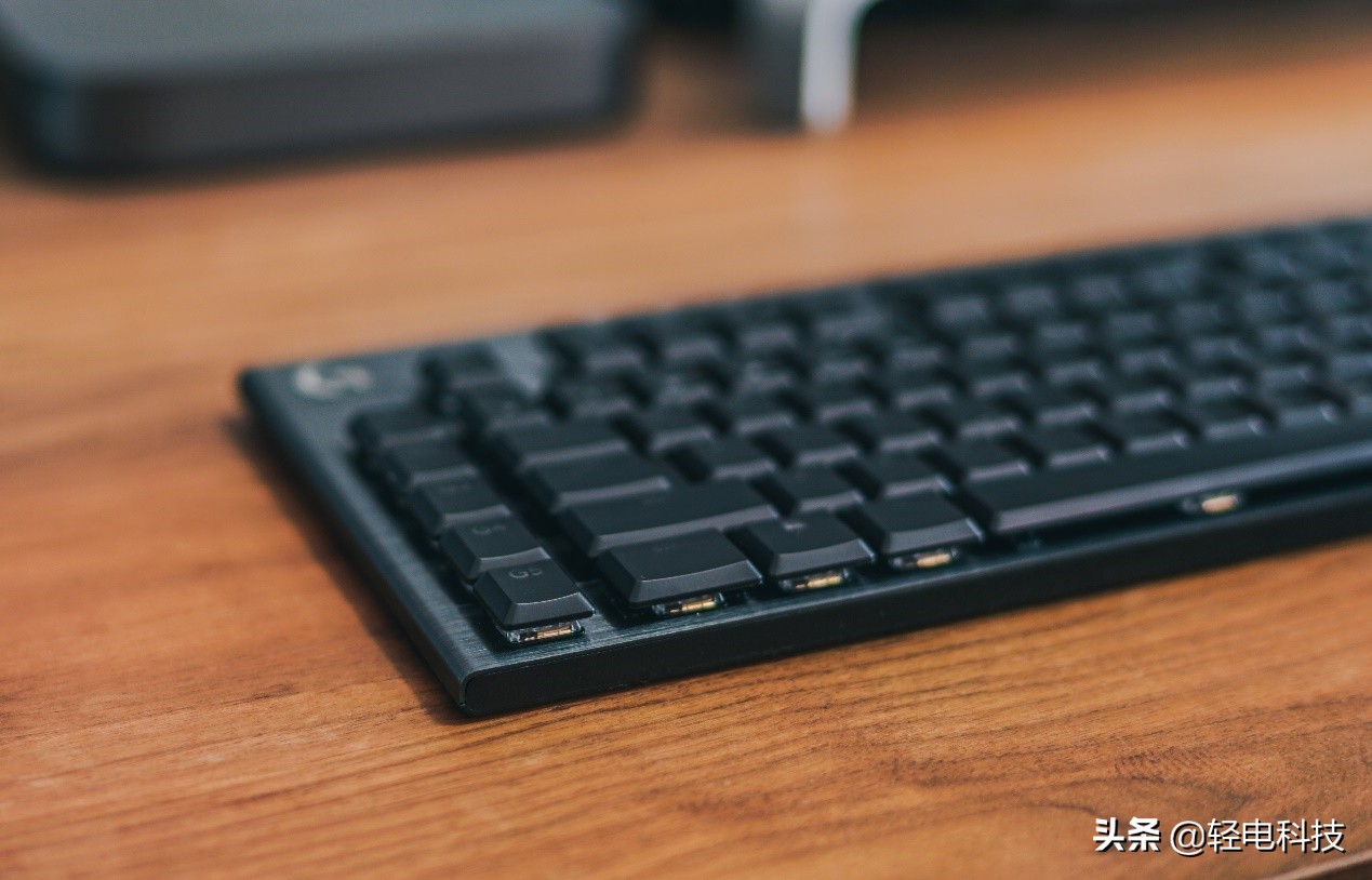 罗技G913无线机械键盘评测,罗技g系列鼠标键盘无线套装