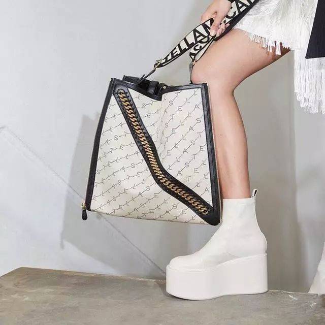 小个子适合的厚底鞋,小个子女生穿厚底鞋真的很丑吗