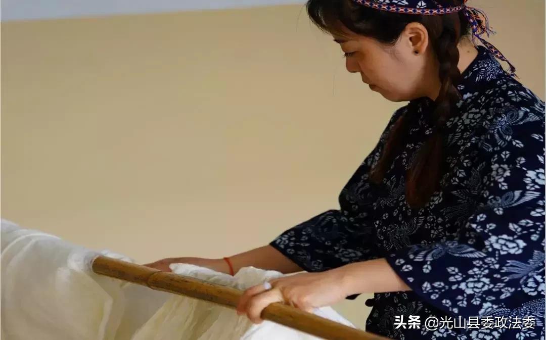 长期盖蚕丝被有什么危害 (长期盖蚕丝被被曝光)