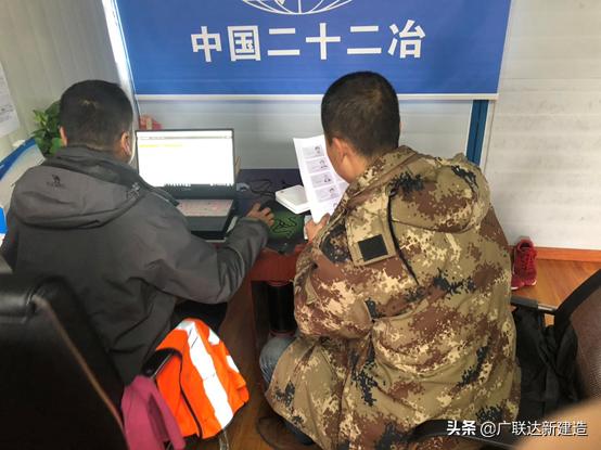 青藏高原修路的英雄,高原上的公路建设者