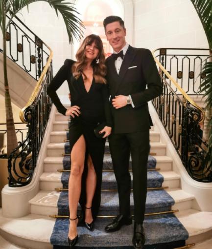 梅西拿冠军巴黎赚多少,梅西夺得的世界冠军瞬间