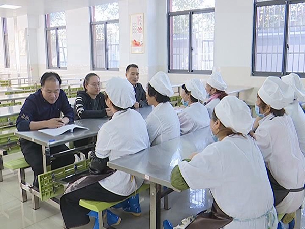 市场监管局对学校食堂规范管理,校园食堂食品安全强化全程监管