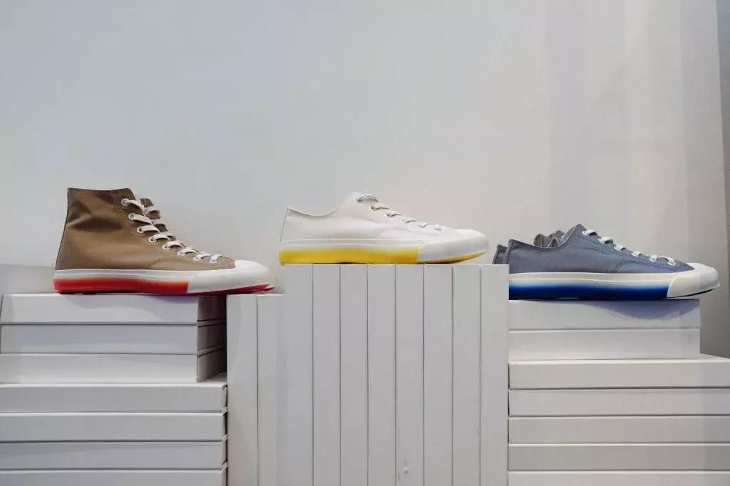 夏天什么裙子配小白鞋,夏天穿裙子可以穿小白鞋吗