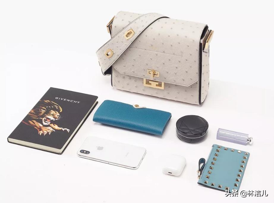 Givenchy创意总监即将卸任，她创造的这4款包包能让你时髦一辈子