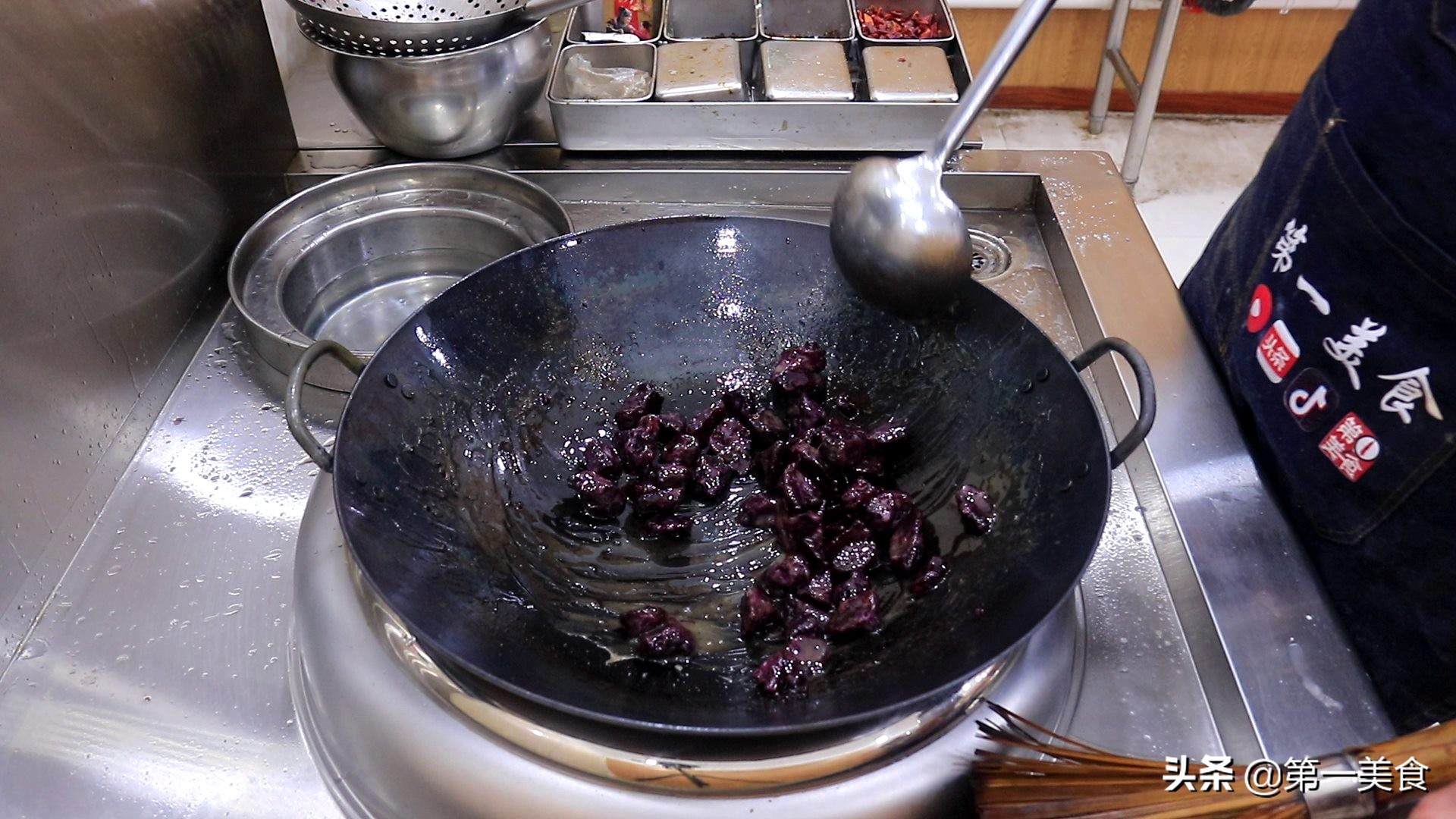 返沙紫薯家常做法,大厨教你做返沙芋头