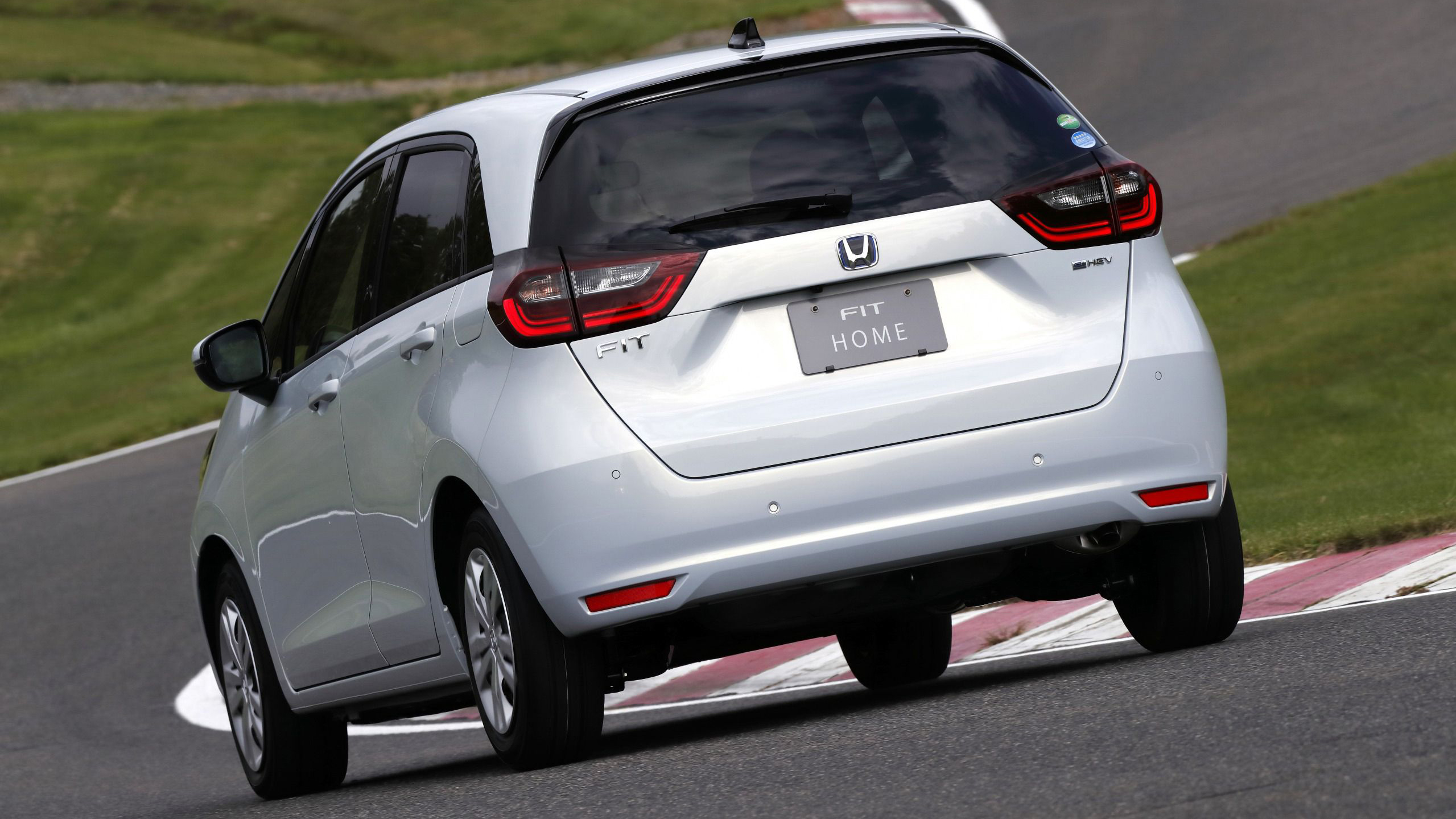 本田飞度gk52018,新款飞度和gk5的区别