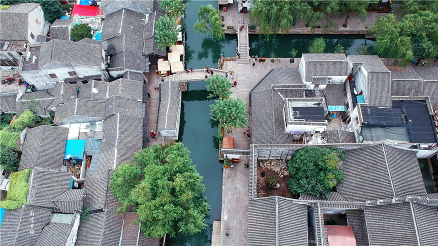 江南6大古镇的南浔拥有七千多年历史，一个湖州市不抵南浔半个镇