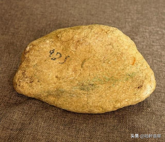 「石头整容记」靠着一副假皮囊将众人骗得团团转，其套路有多深？