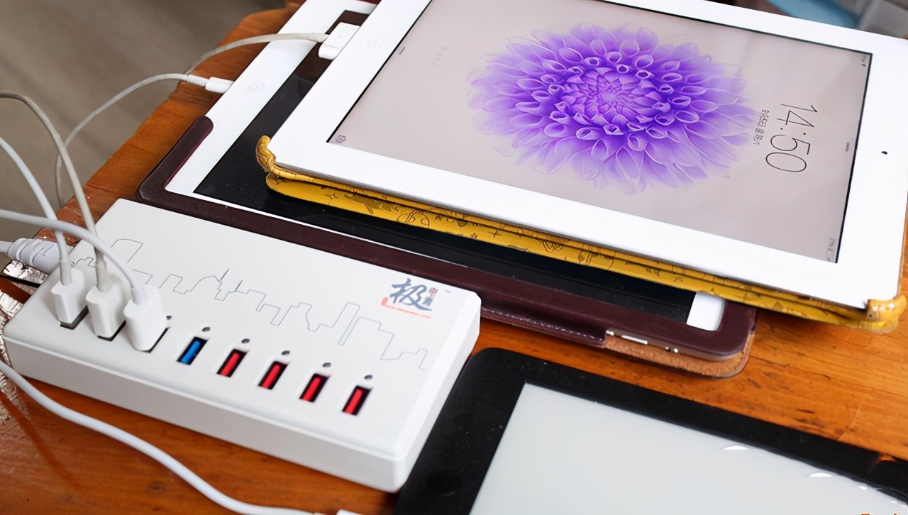 usb5孔快充充电器,usb充电器8口快充