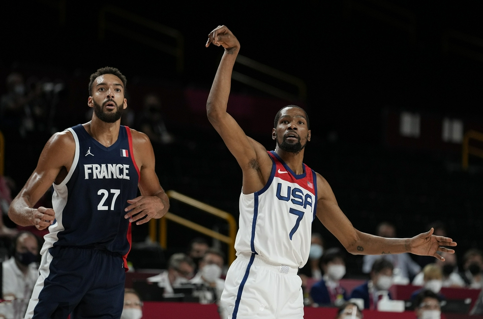 杜兰特狂砍51分破两大纪录 (杜兰特狂砍51分和谁打)