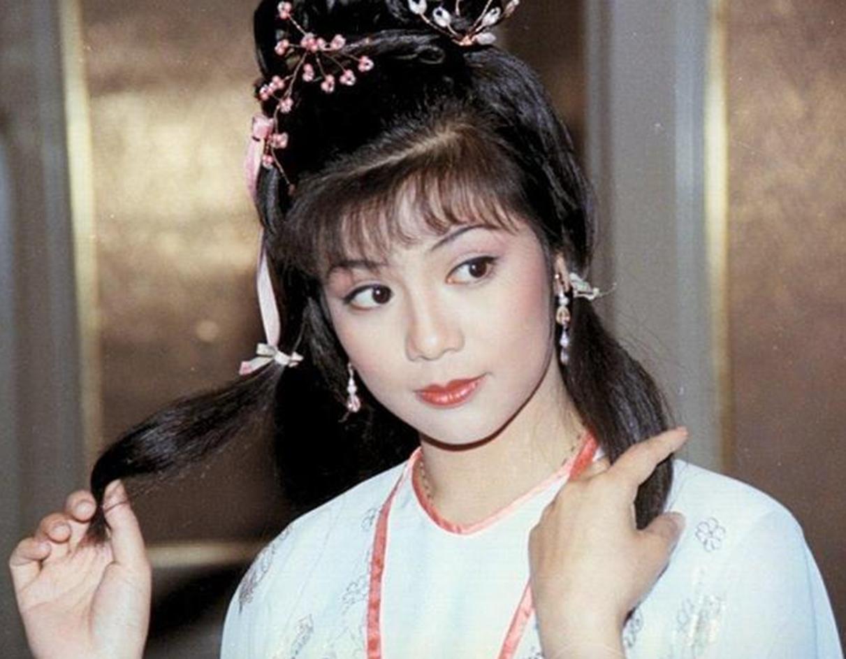 翁美玲与黄蓉现状,翁美玲为何不演中年黄蓉