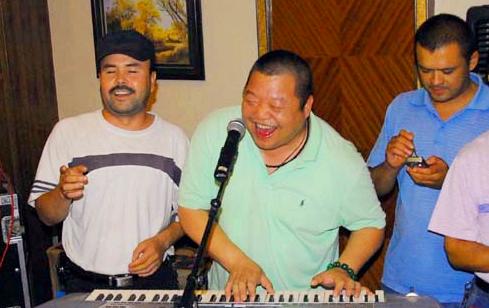 斯琴格日乐和臧天朔真情对唱,斯琴格日乐和臧天朔情感采访