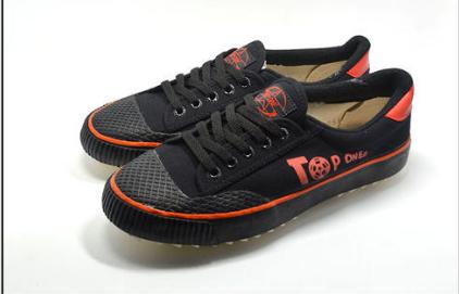 每个天津人,小时候都穿过“大博文”和“双星”……