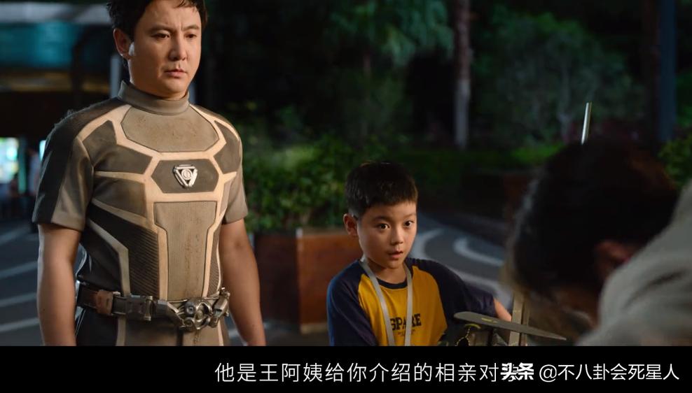 一脸横肉的男人视频素材,一脸横肉的帅哥