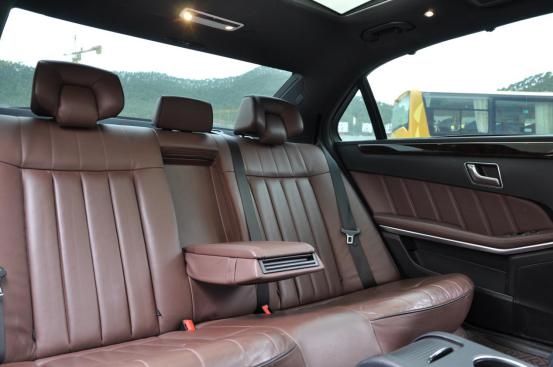 沉浸式体验2018款奔驰e320,2015款奔驰e320详细介绍