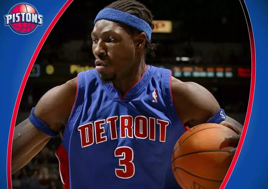 詹姆斯韦德交换球衣视频,保罗和韦德交换球衣