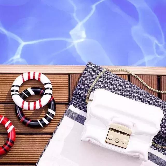 品牌女包包推荐网红款2022年新款,最近两年流行的包包品牌