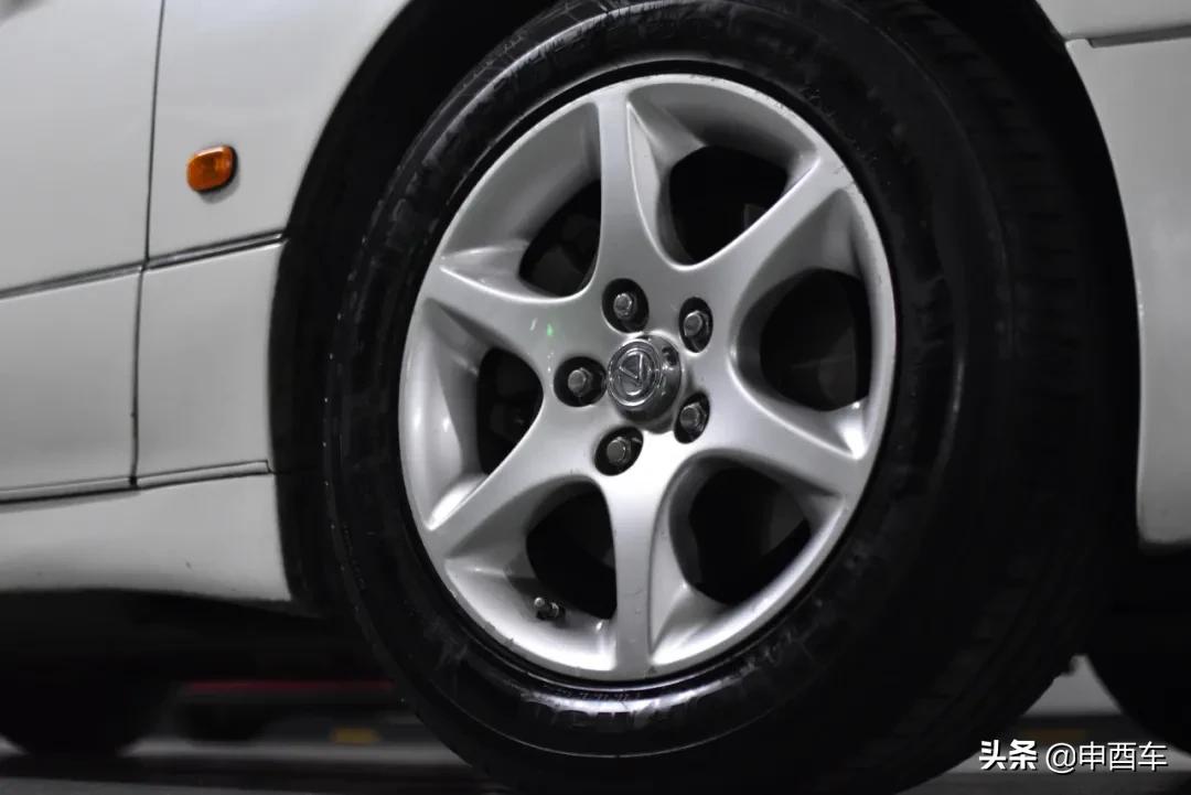 雷克萨斯咬地鲨is250老款,雷克萨斯is咬地鲨什么时候换代