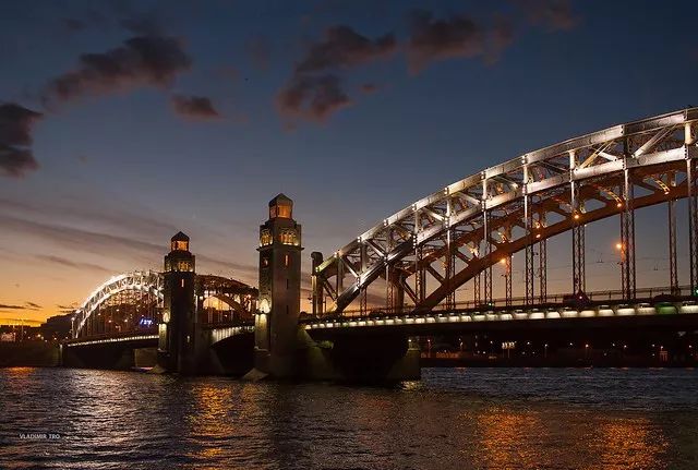 俄罗斯电子签证官网,俄罗斯电子签和旅游签哪个合适