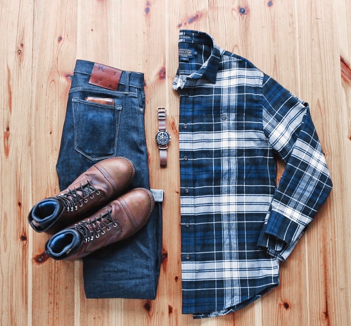 男士衣橱必备5款衬衣,衬衣是每个男人衣柜必备品