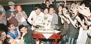 古巨基老婆生孩子了吗,古巨基太太52岁高龄产子的背后