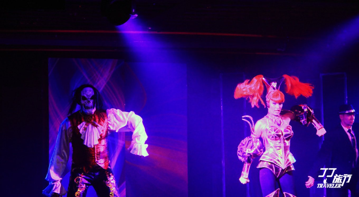 波澜不惊可以形容水面吗,描述海上邮轮的感觉