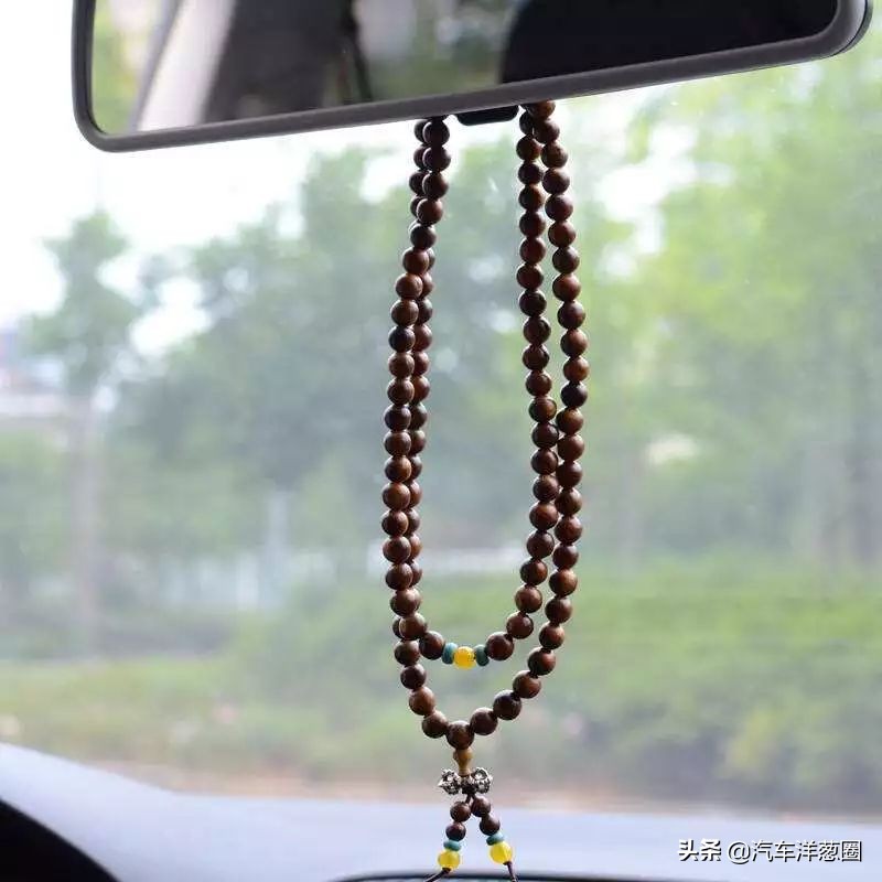 情人节开大奔接女朋友，拉开车门她却说要分手？！