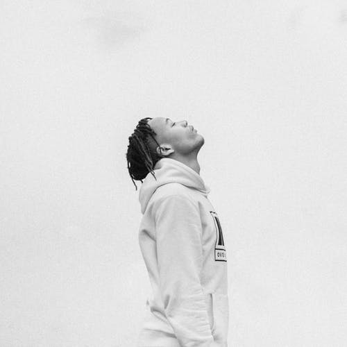 黑头反复的长还用清理吗,黑头反复长脸上老出油