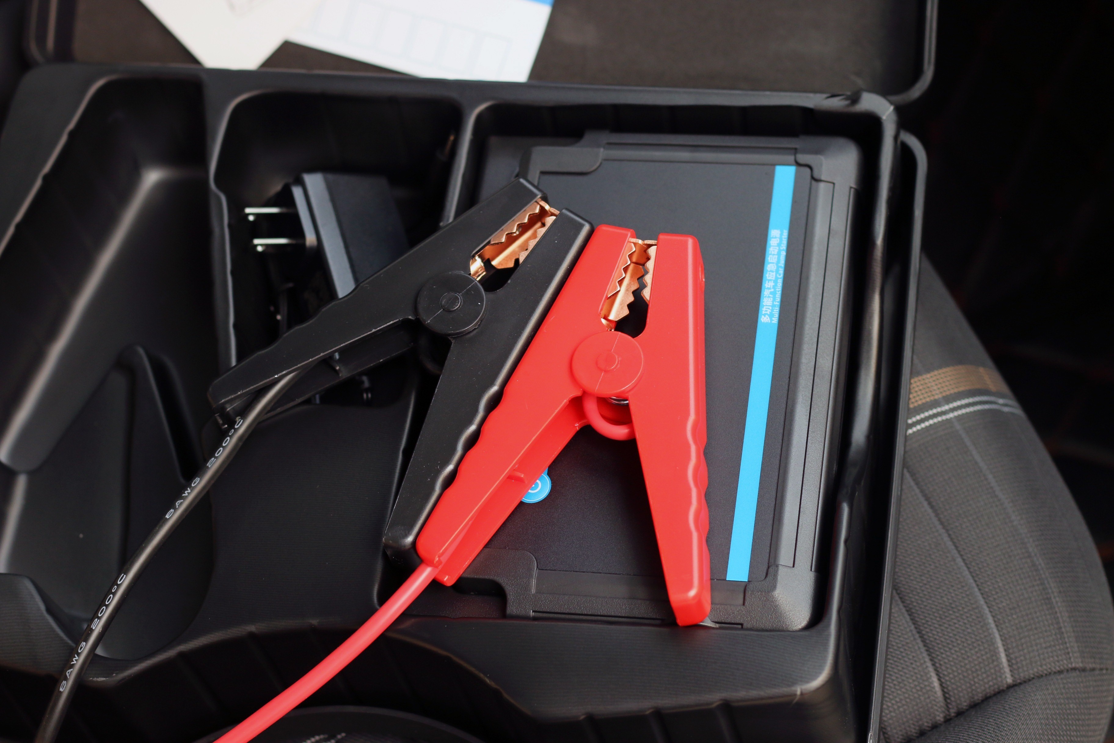 卡儿酷24伏应急启动电源,卡儿酷多功能汽车应急启动电源