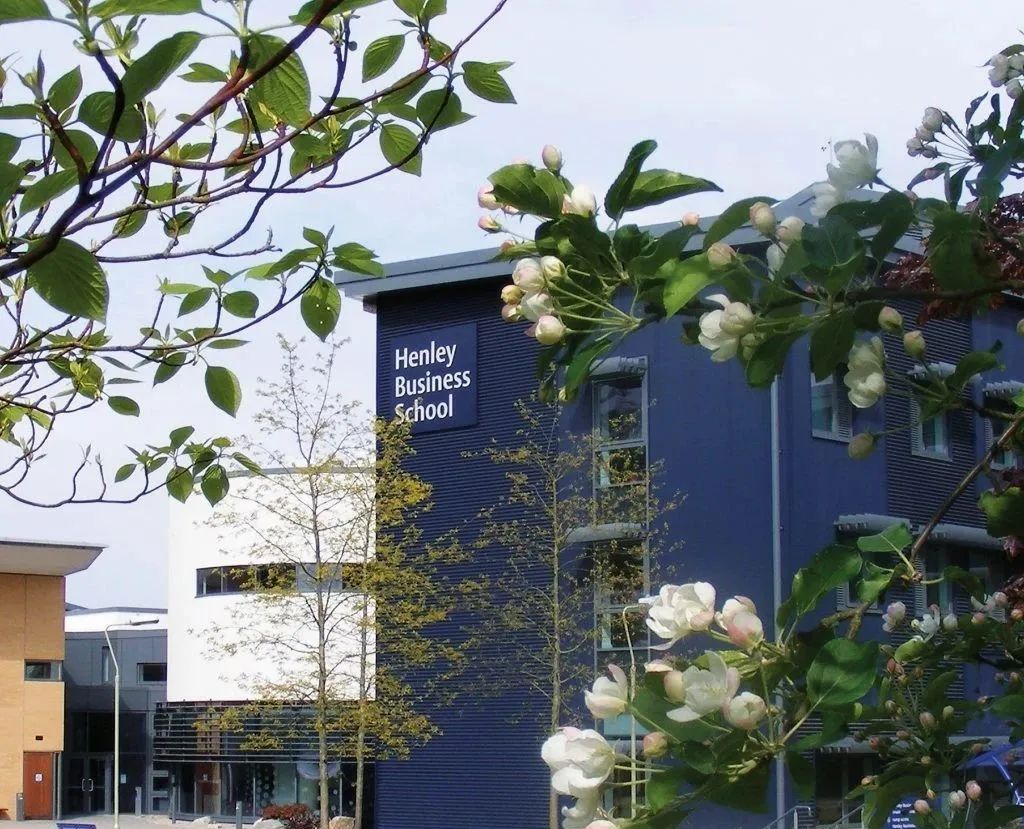 雷丁大学国际金融,全英大学